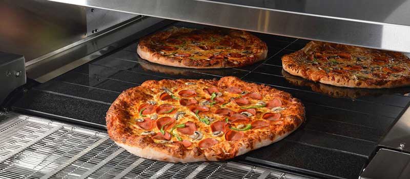 انواع-فر-پیتزا-راهنمای-خرید-فر-پیتزا-ریلی-کانوایری-Type-of-pitzza-ovens-Conveyor